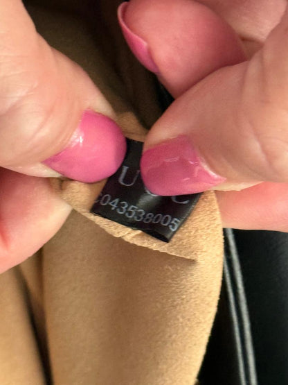 Gucci Close-up of a serial code/visible brand label 