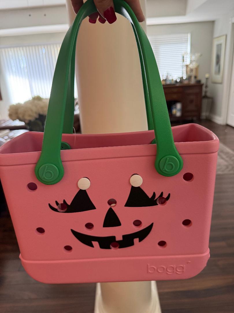 Trending Beaded Bags and Resort Collection - Halloween Pink & Green Bogg Bag