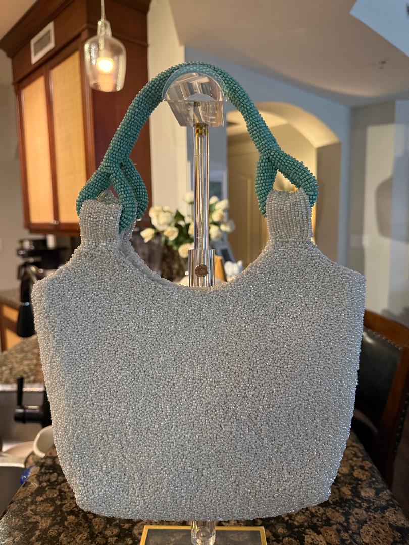 Trending Beaded Bags and Resort Collection - Turquoise Sea Turtle